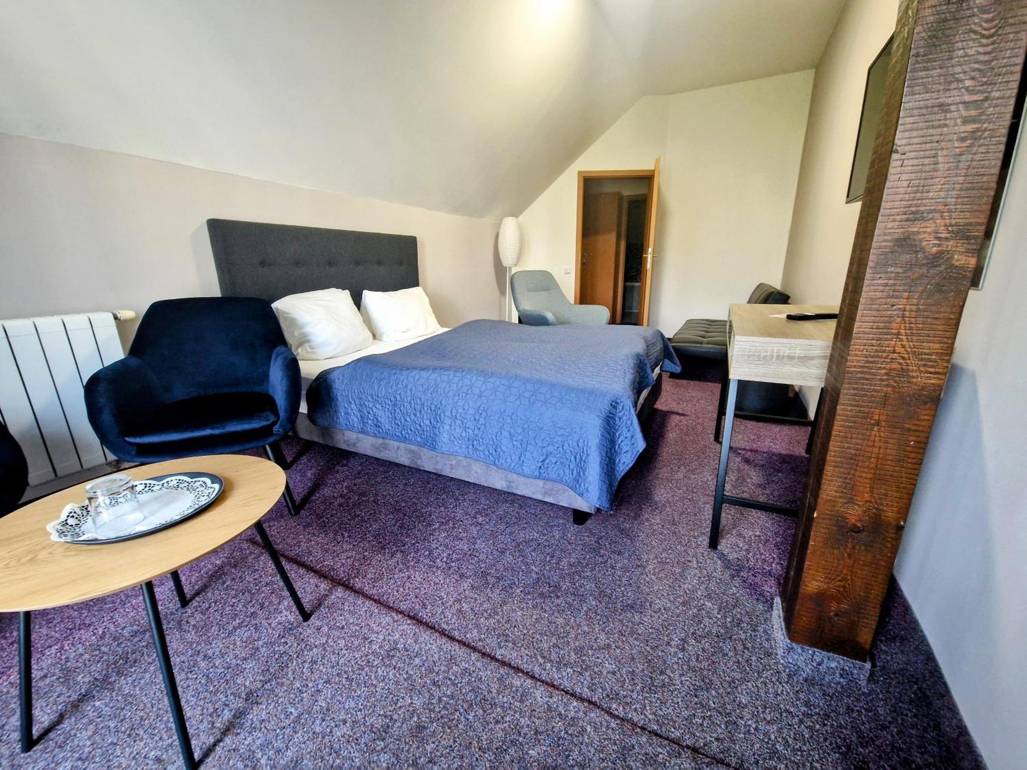 Family Hotel Maxim Beroun  Zewnętrze zdjęcie